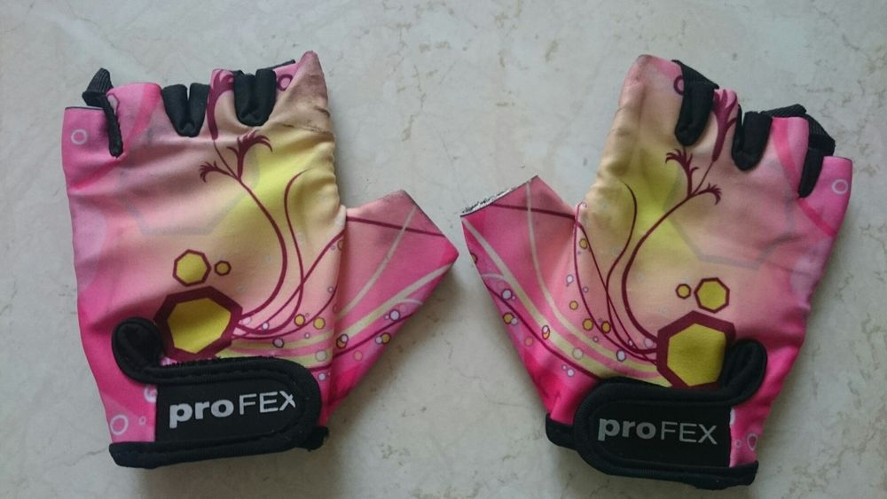 Sprzedam rękawiczki na rower stan bdb