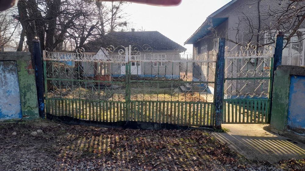 Продам два господарства за ціною одного. Дивіться фото всі