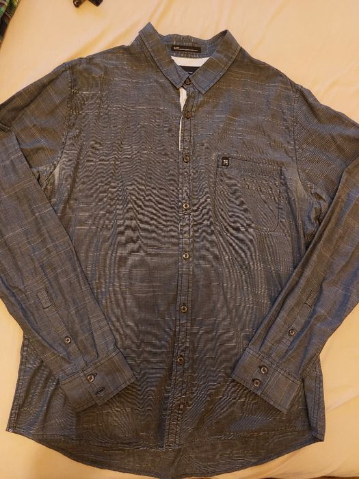 Czarna koszula w paski