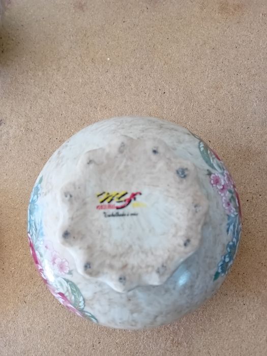 Loiça em procelana pintada à mão Myrtus