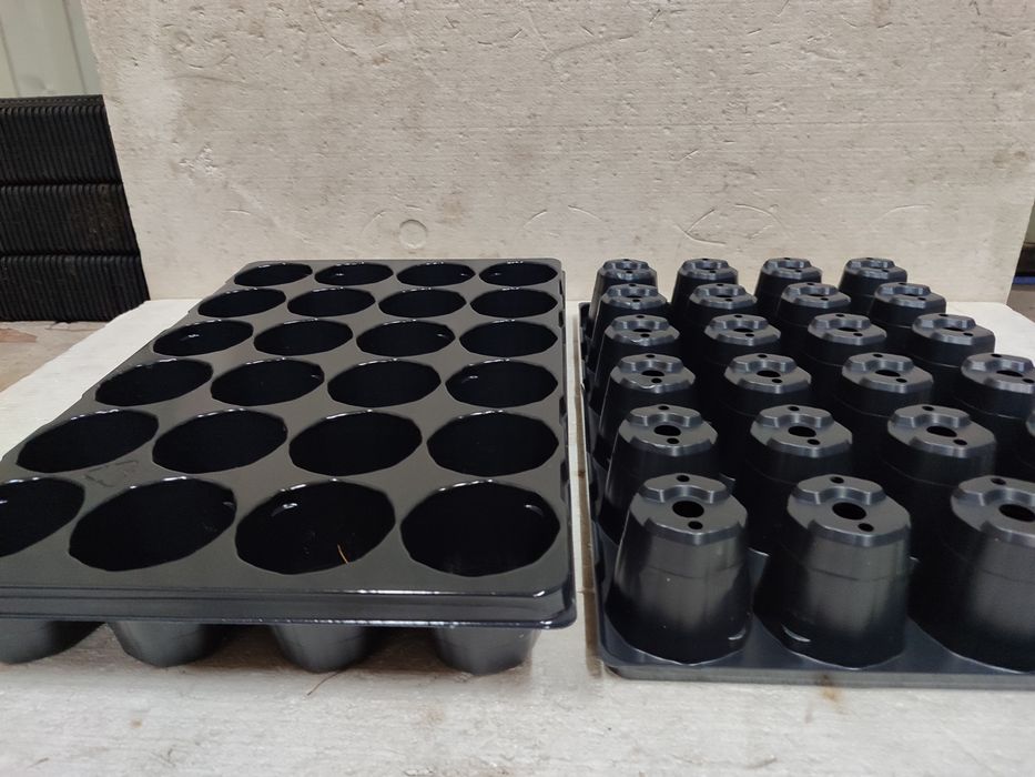 Касети бу для розсади 24-66-104-112-160-180 комірки