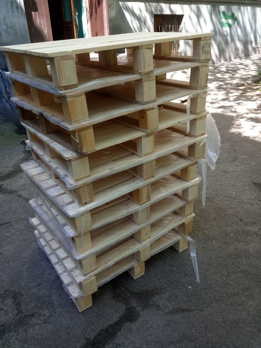 Поддоны новые продам 100грн.