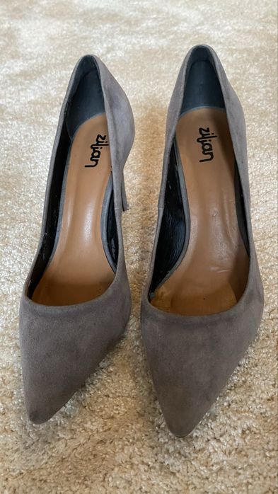 Sapatos de salto em camurca Zilian 39