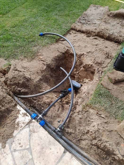 Canalizador, pedreiro, pintor,jardins, piscinas,relva sintética e natural, decks ,remodelação