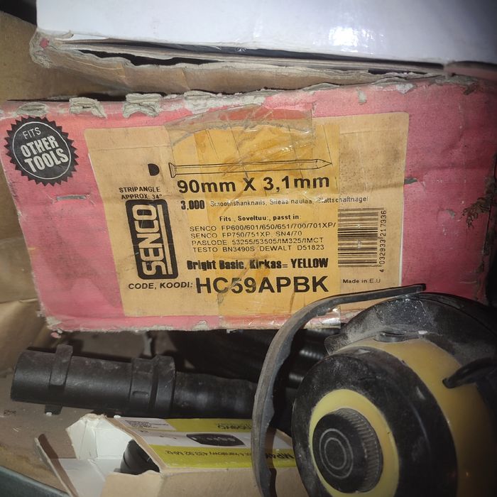 Gwoździe do gwoździarki 90x3,1 SENCO 2 PACZKI