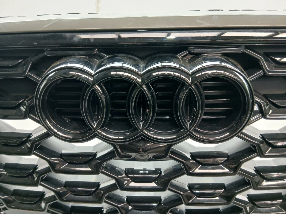 Pára-choques frente AUDI Q5 Sportback (FYT)
