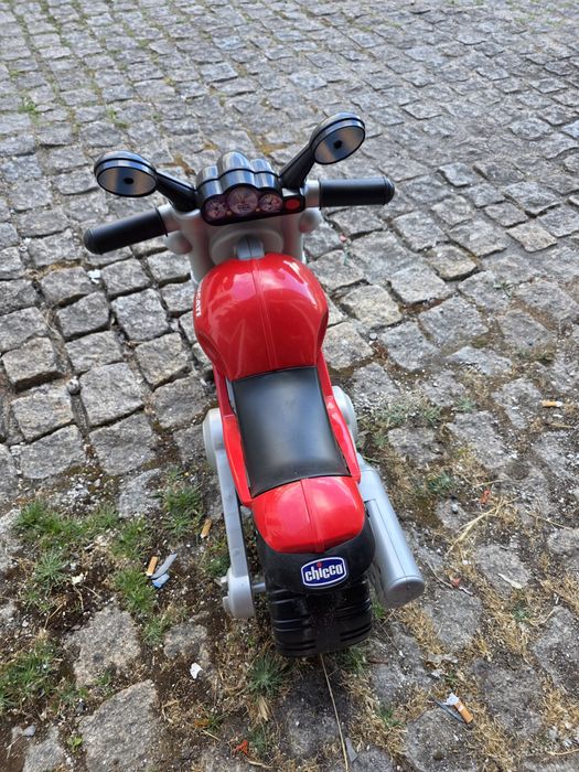 Mota Chicco Ducati Monster 18m a 5 anos