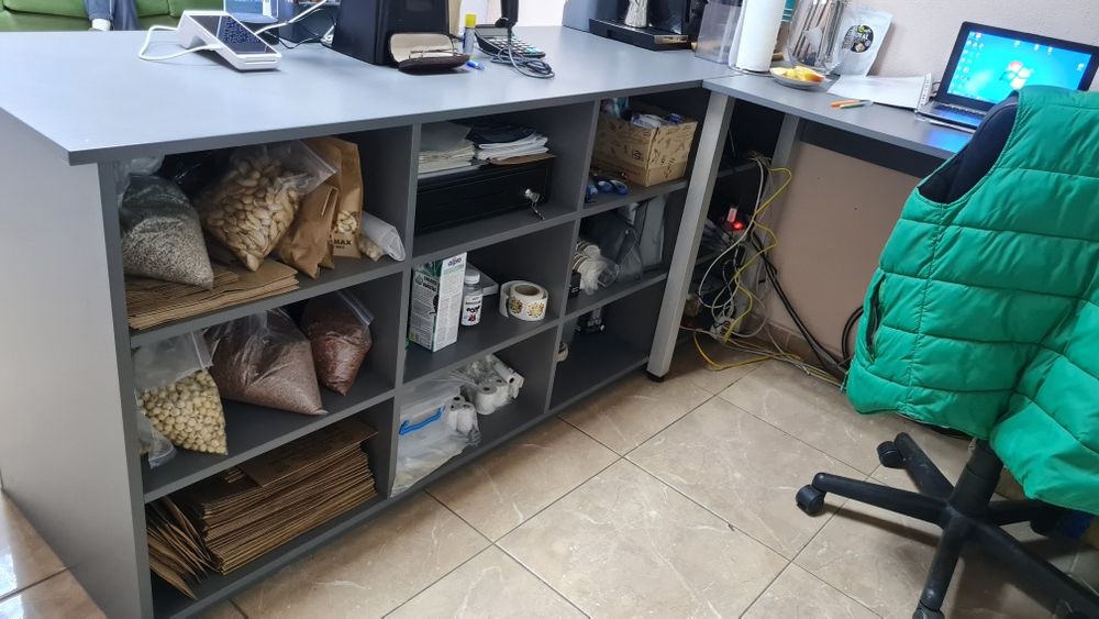 Стіл тумба для дому, офісу, магазину