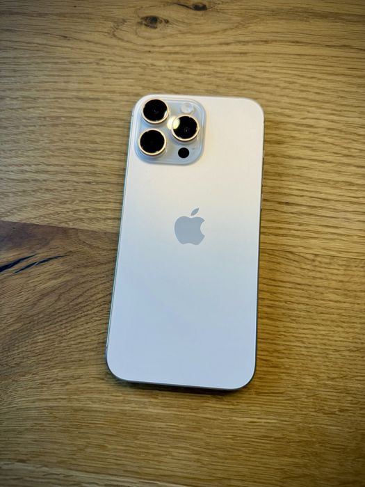 iPhone 16 Pro Max 256 GB – Piasek pustyni – stan idealny