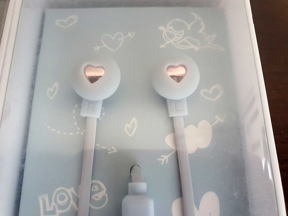 Słuchawki z mikrofonem, fabrycznie nowe. Okazja!