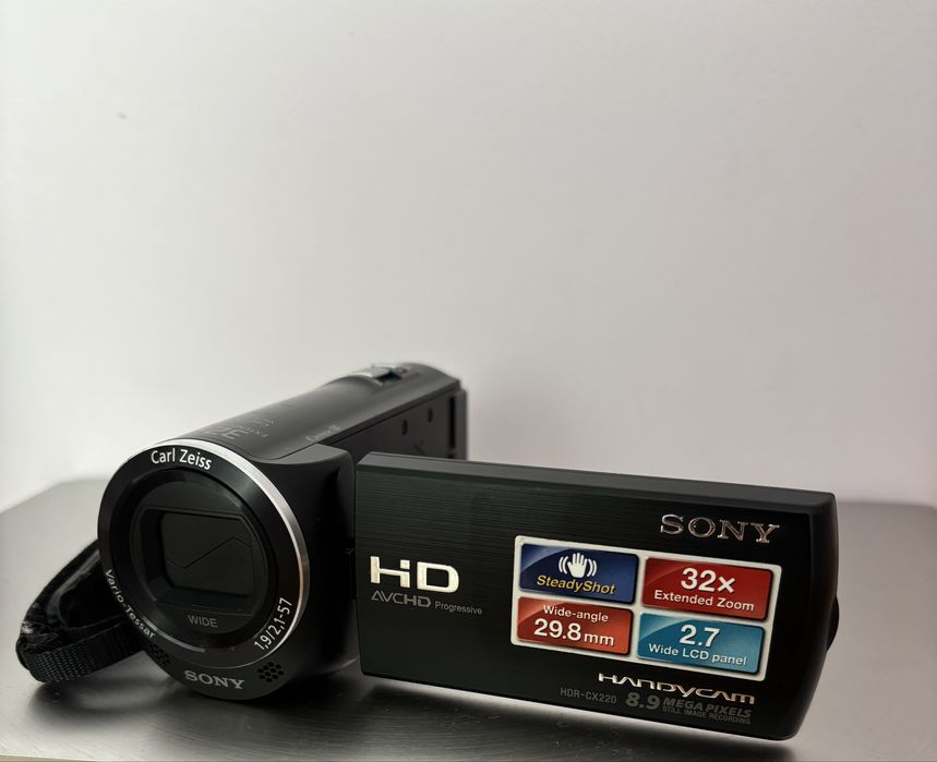 Sony HDR-CX220E — як нова! Full HD, повний комплект