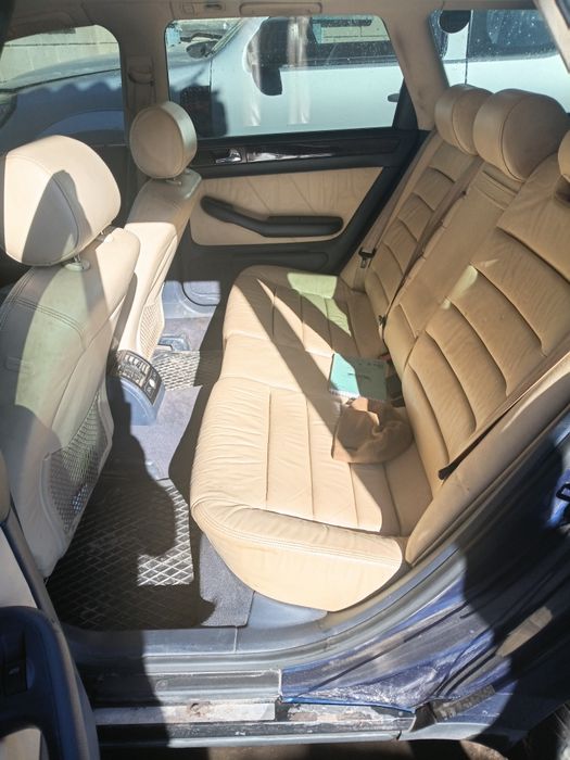 Продам Audi A6 4×4 2.7л бензин автомат на бляхах