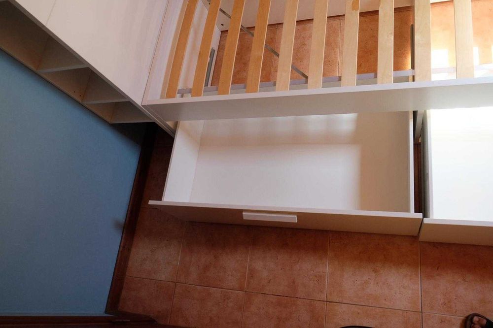 Cama "BRIMNES" Ikea c/arrumação e cabeceira (140x200cm)