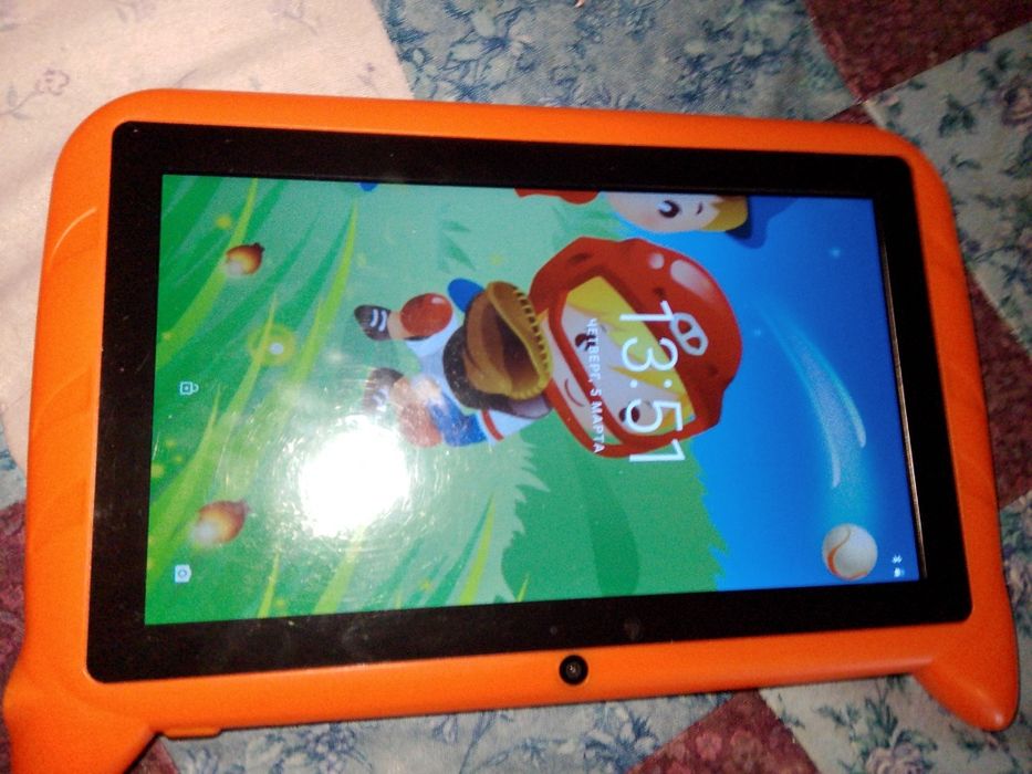 Продам планшет состоянии на фото