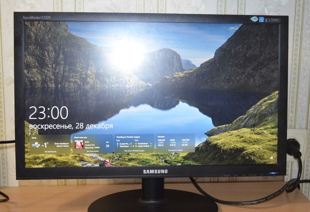 Монитор Samsung SyncMaster E2220N / 22"