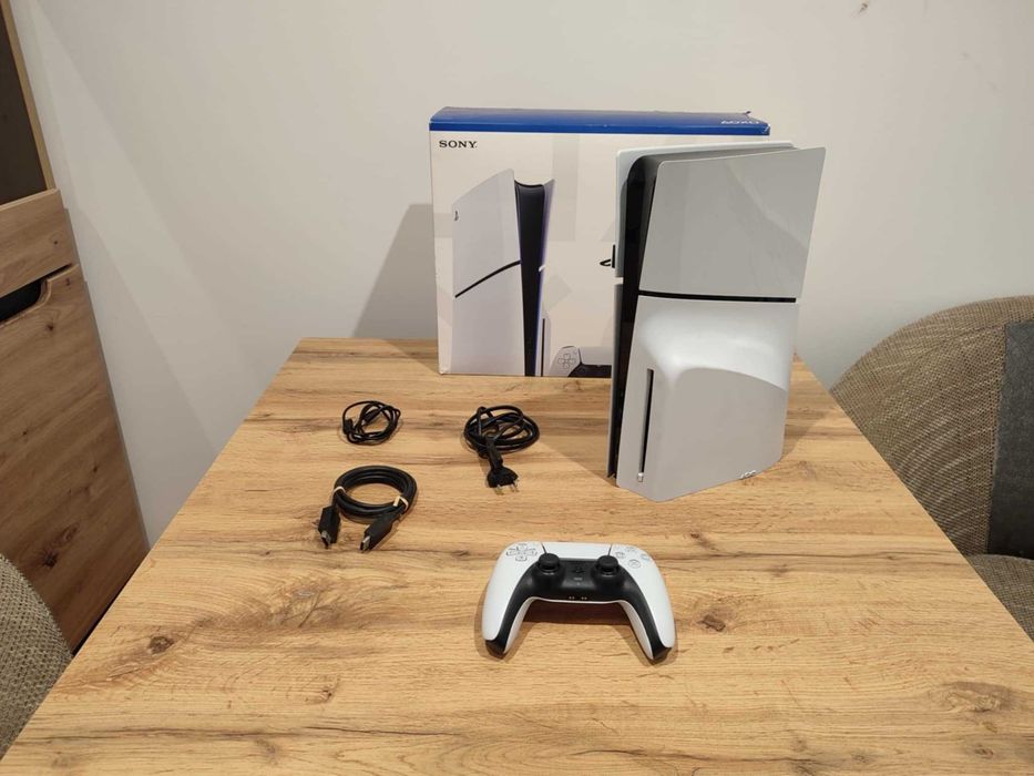 Okazja! Konsola PS5 z napędem + pad ! Playstation 5 Slim! Super Stan!