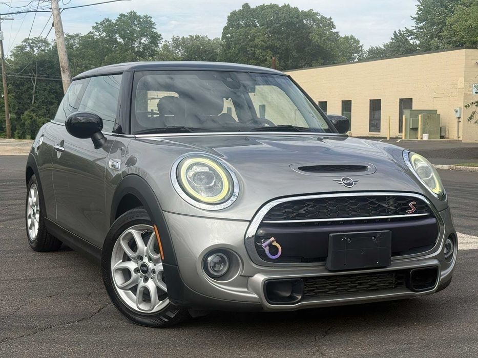 MINI Cooper      2021