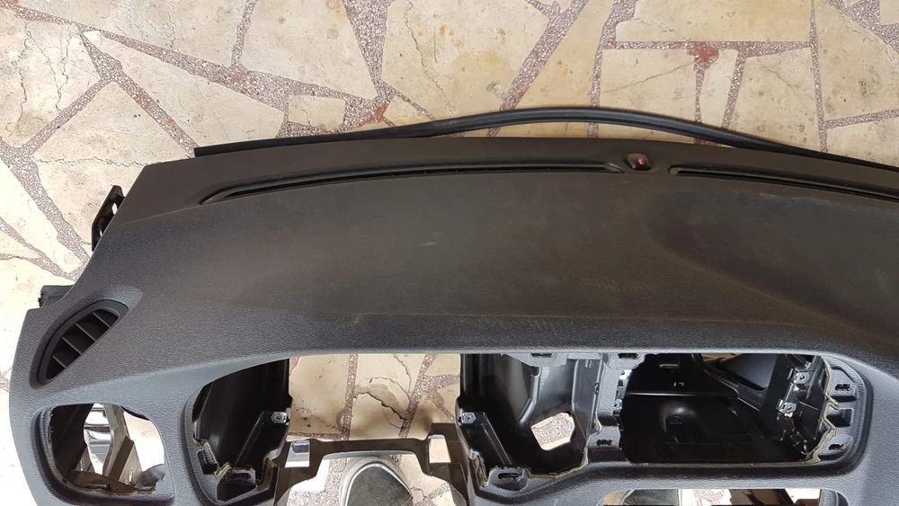 volvo v40 cc40 2013 kokpit deska konsola poduszka 31417570