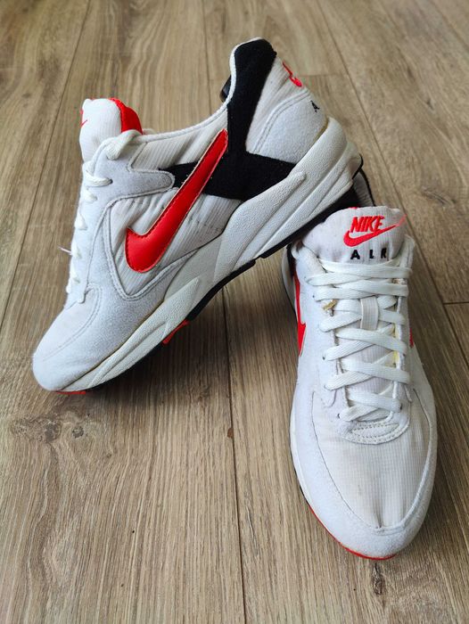 Продам вінтажні кросівки Nike air