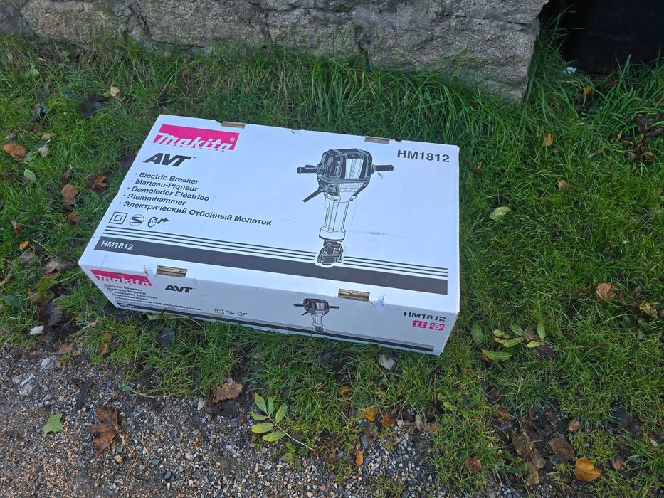 Młot wyburzeniowy Makita HM1812 72.8J, tylko sprawdzony, nowy