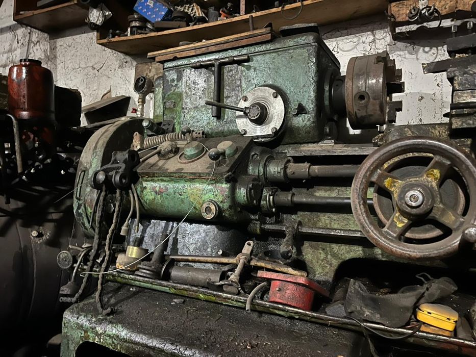 Продам токарний станок 1E61