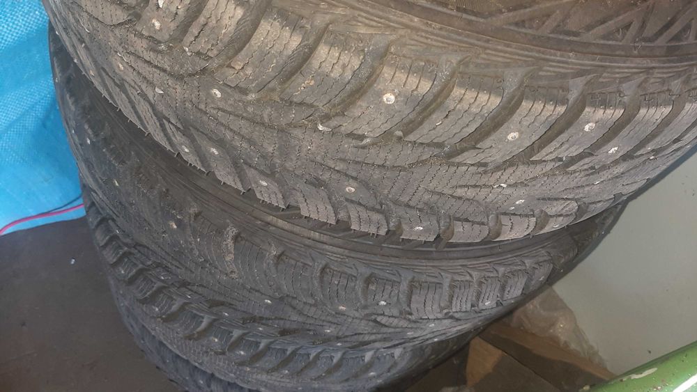 КОЛЕСА зимние в сборе 185/65 R15 NEXEN , Шипованные пр-во КОРЕЯ.