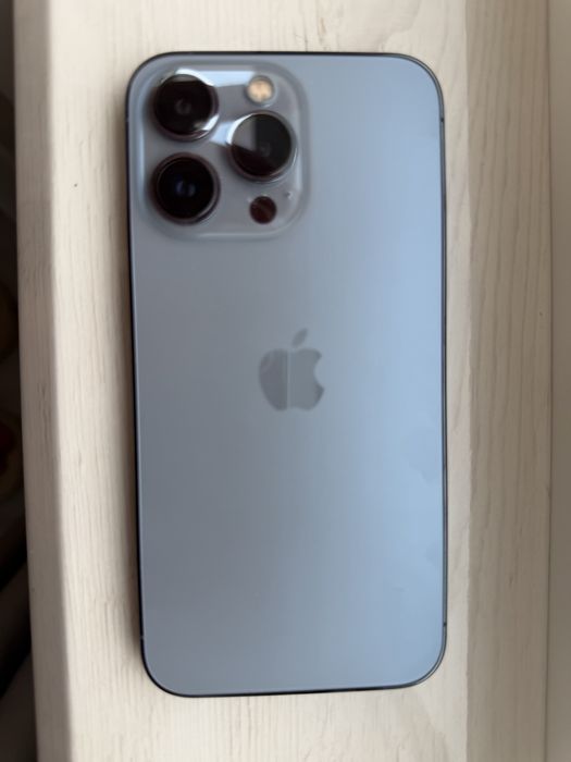 Продам iPhone 13 Pro 256 ГБ