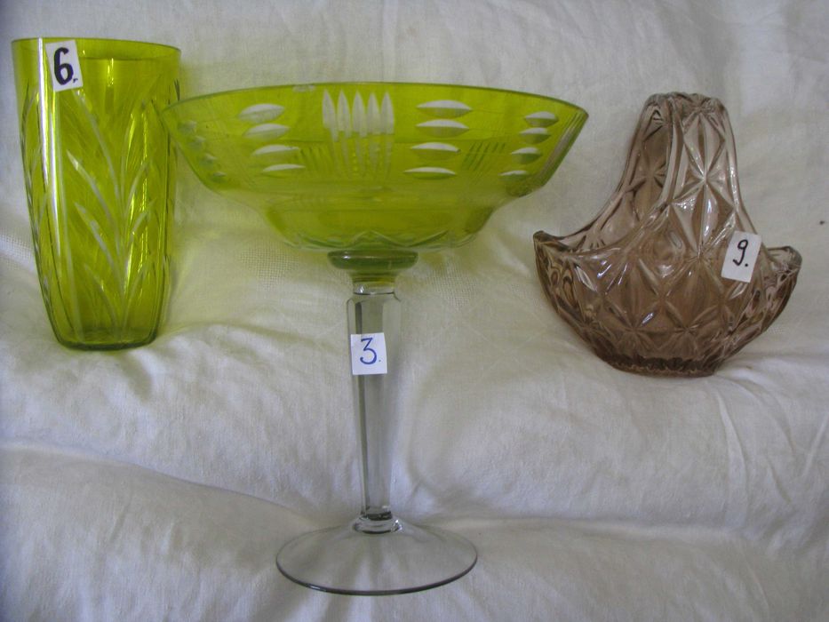 Старый антикварный предмет.