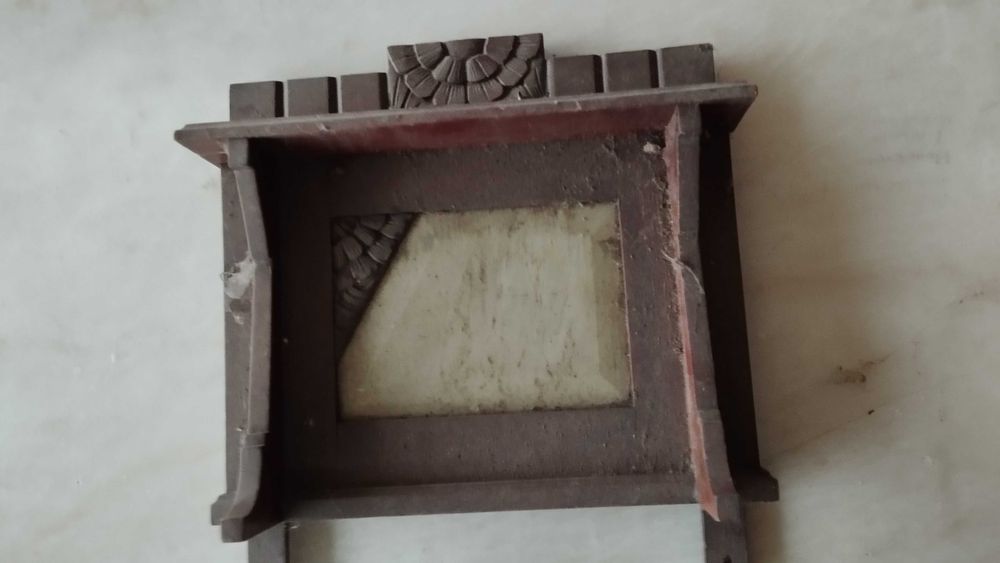 Par de Mesinhas de Cabeceira em Madeira Maciça com Mármore