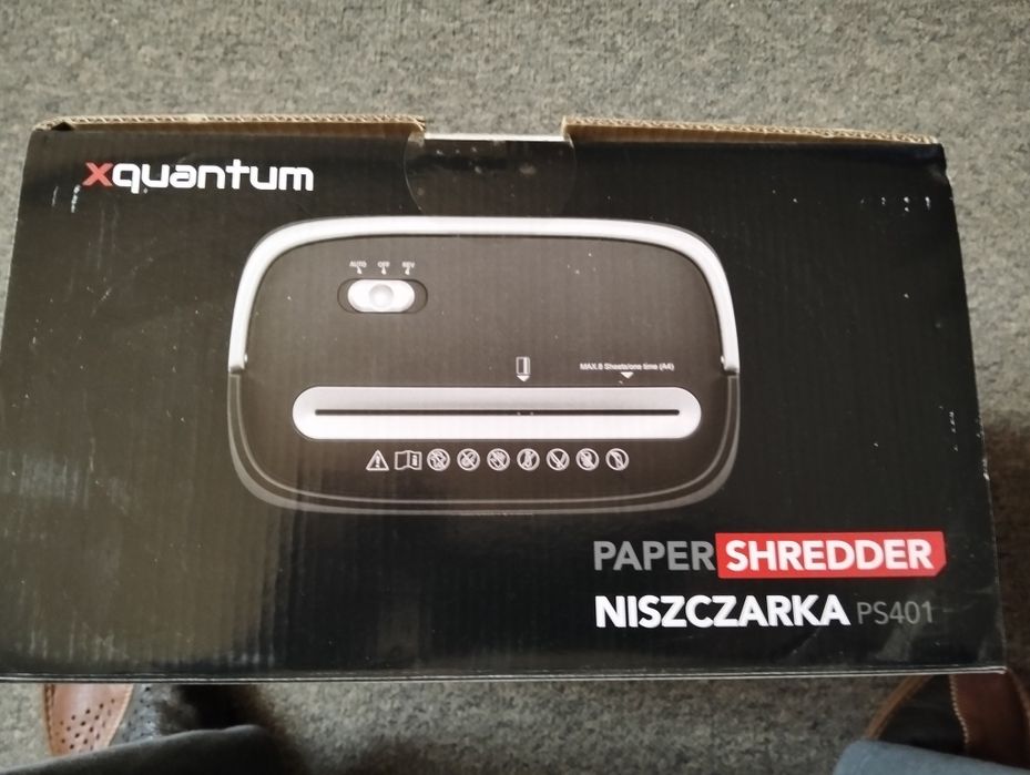 Nowa niszczarka do papieru , kart kredytowych - na gwarancji