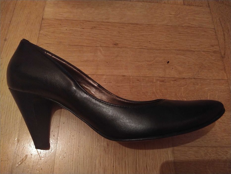 Eleganckie klasyczne czółenka