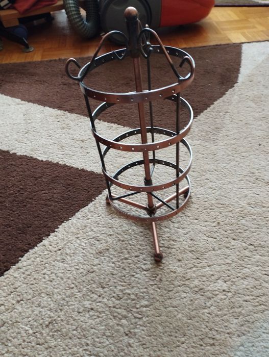 Stojak na biżuterię