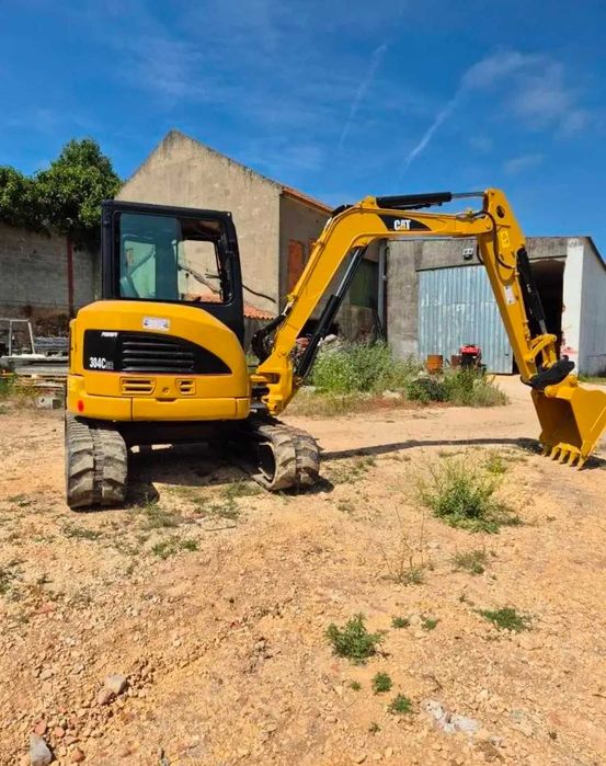 Mini escavadora Caterpillar 4 Ton.