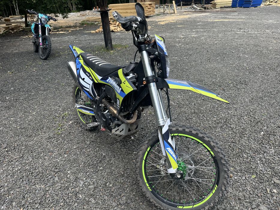 Продам Zuumav s8 pro