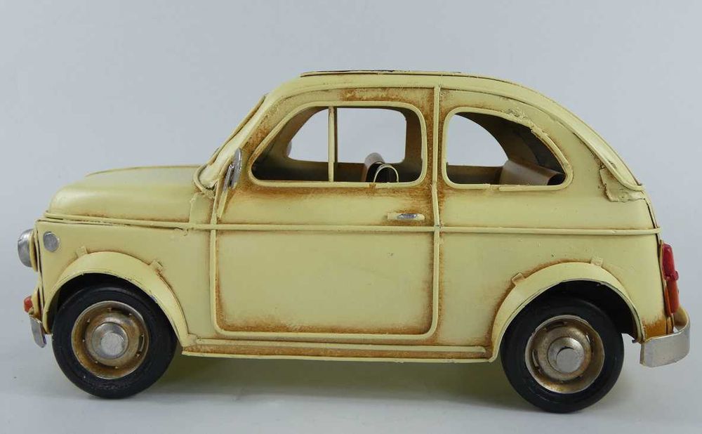 Metalowy kremowy model FIAT 500 pojazd AUTO