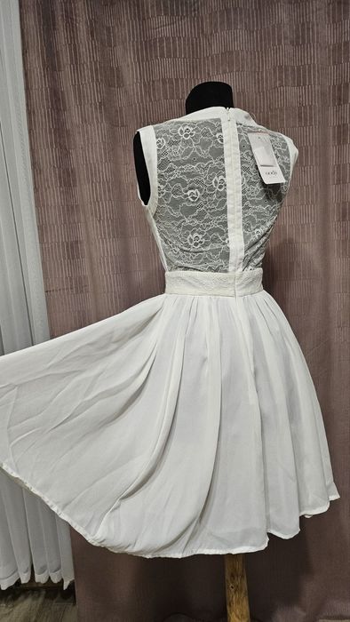 Нова сукня плаття