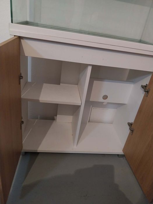 Movel para aquário e aquário