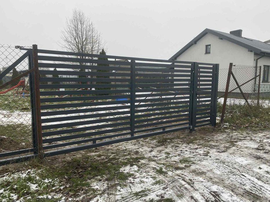 Sprzedam bramę skrzydłowa 4m