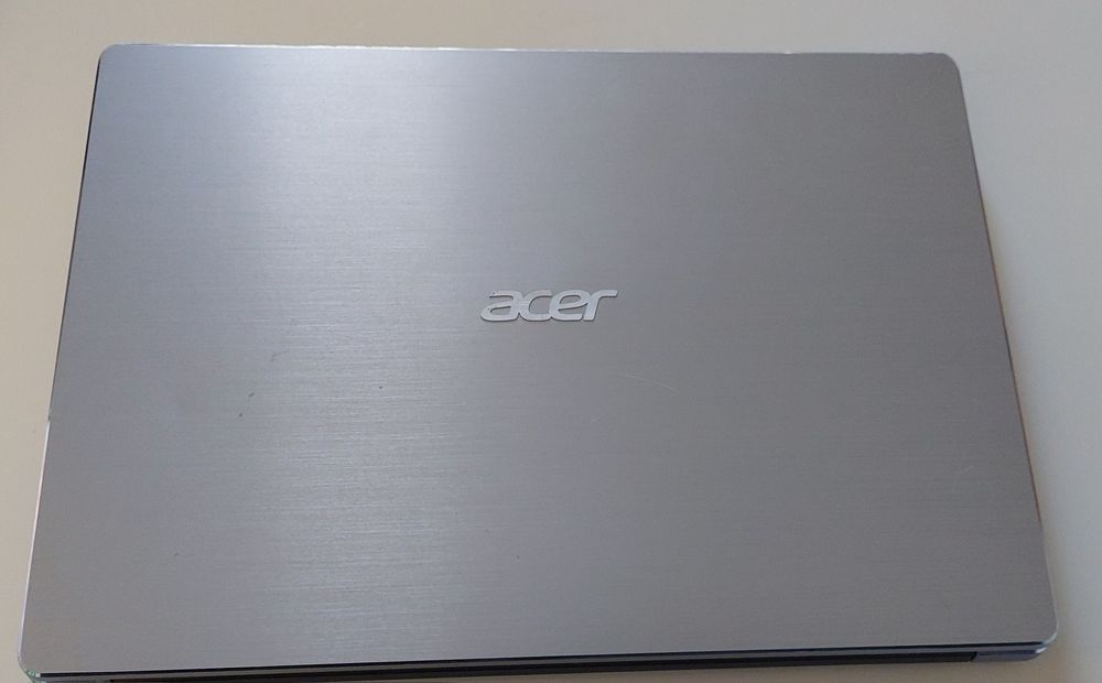 Acer Swift Intel i5 1.6Ghz 238Gb