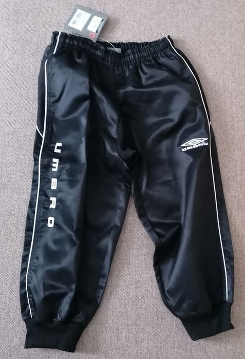 Spodnie treningowe sportowe UMBRO 3/4 rozmiar 152