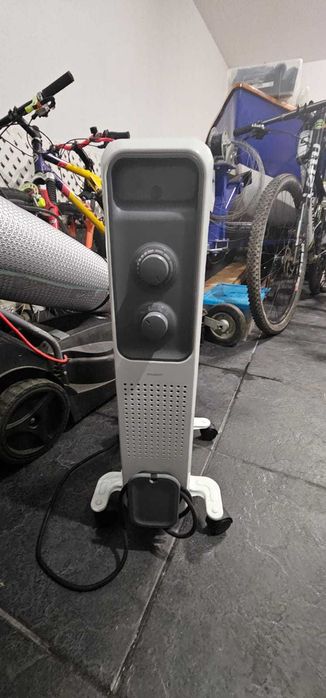 Aquecedor a óleo Equation HD983 branco 1700W