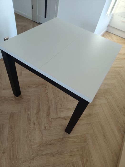 Stół kaszmirowy rozkładany