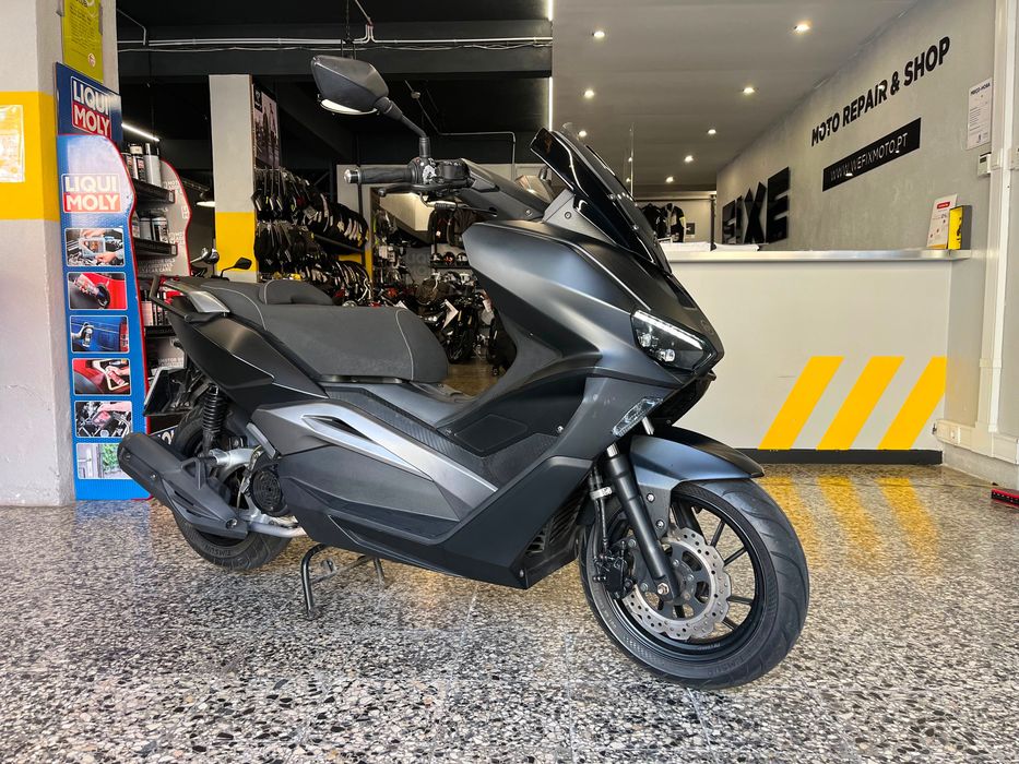 Keeway Vieste 125 de 2021 KEY LESS RIDE Uma Scooter pratica e economica