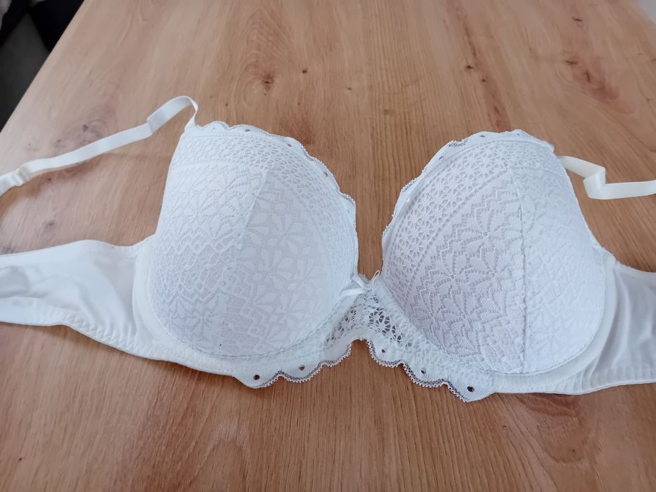 Biustonosz  80B jak nowy