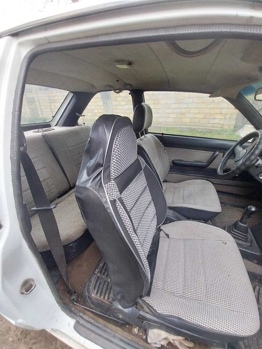 Мазда 323 Mazda автомобиль