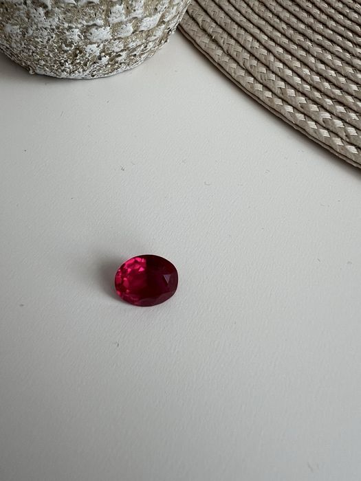 Рубин камень красный