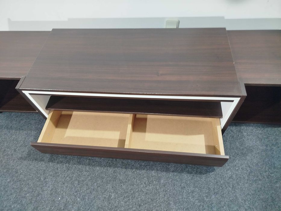 Mesa de TV Televisão Usada