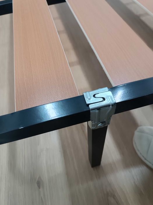 Estrutura de cama com estrado 140x190 cm