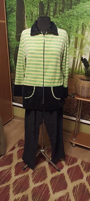 Комплект женский-пеньюар и сорочка недорого