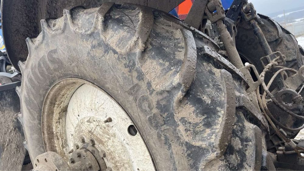 Трактор New Holland T8.390